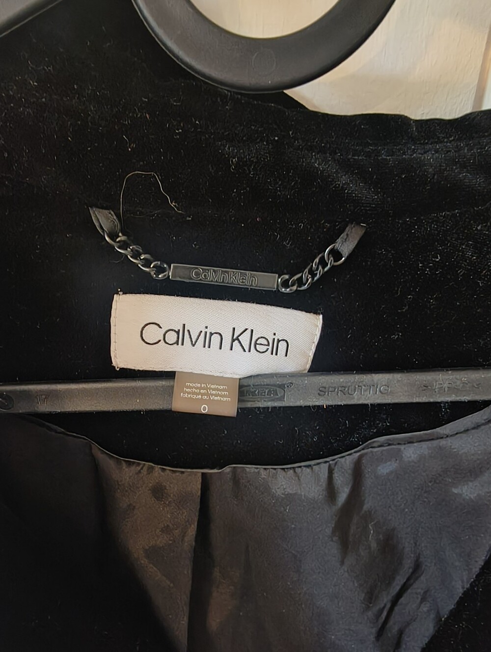 Calvin Klein Velvet Blazer - Picture 2 of 3